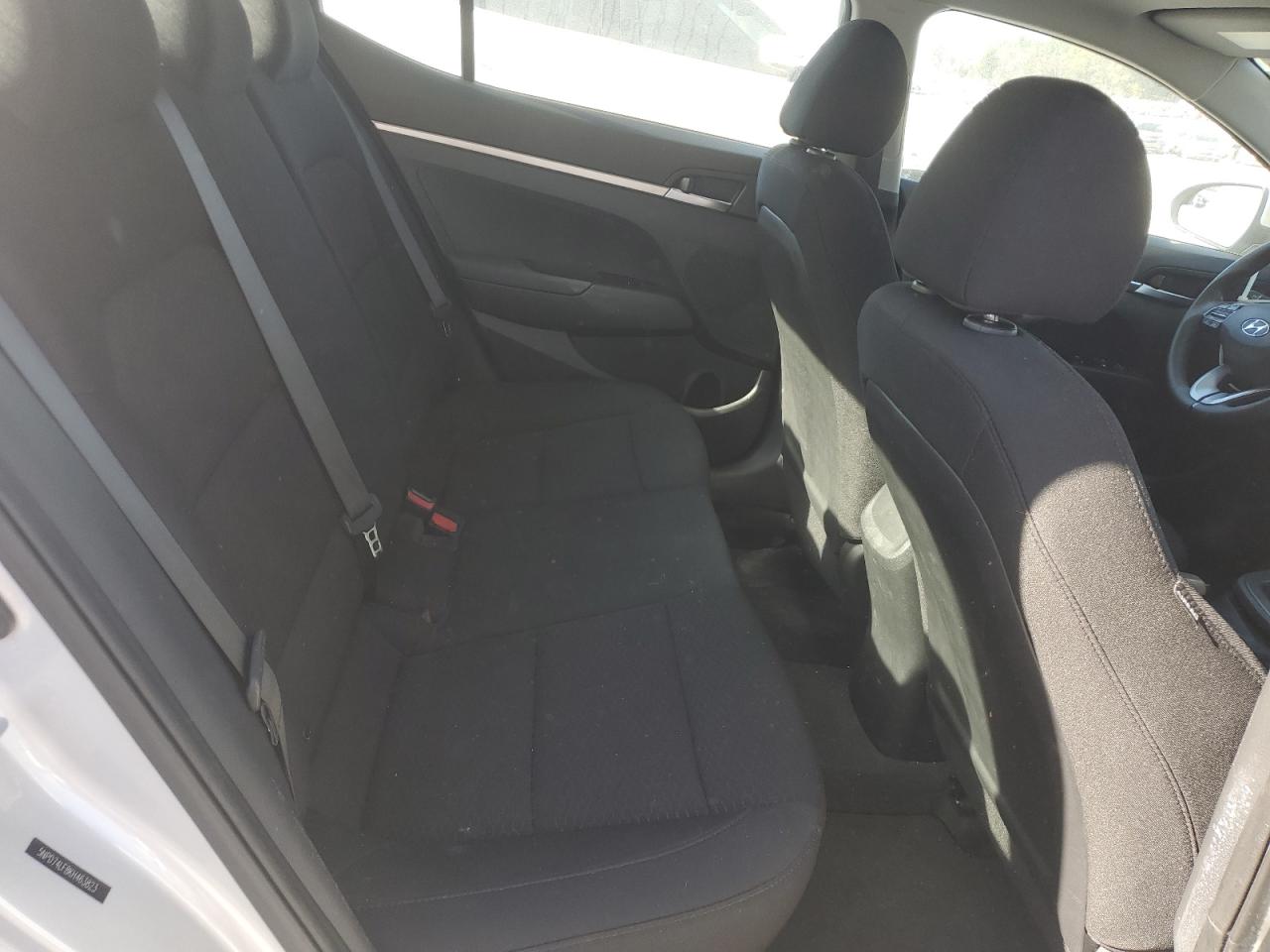 2019 Hyundai Elantra Se VIN: 5NPD74LF8KH463823 Lot: 92467165