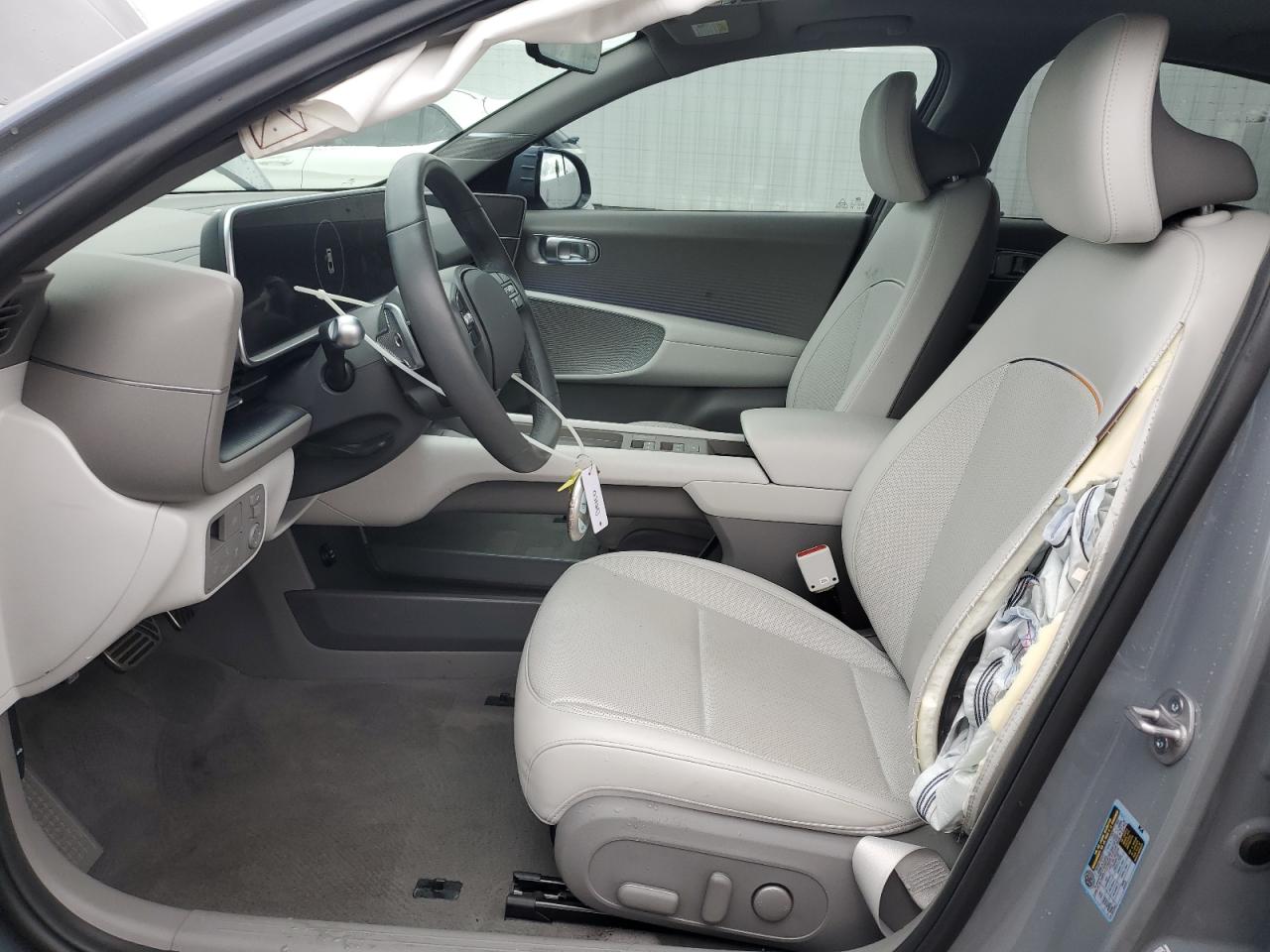 2023 Hyundai Ioniq 6 Limited VIN: KMHM54AA2PA044860 Lot: 93101365