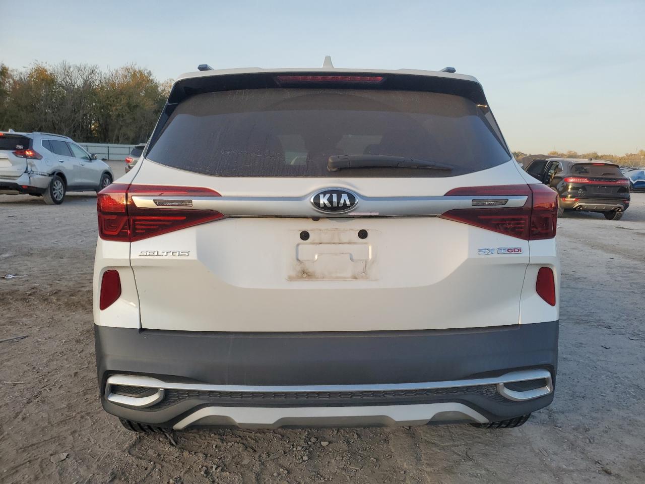 2021 Kia Seltos Sx VIN: KNDETCA25M7140461 Lot: 92011735