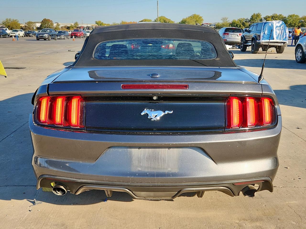 2017 Ford Mustang VIN: 1FATP8UHXH5295765 Lot: 91370745