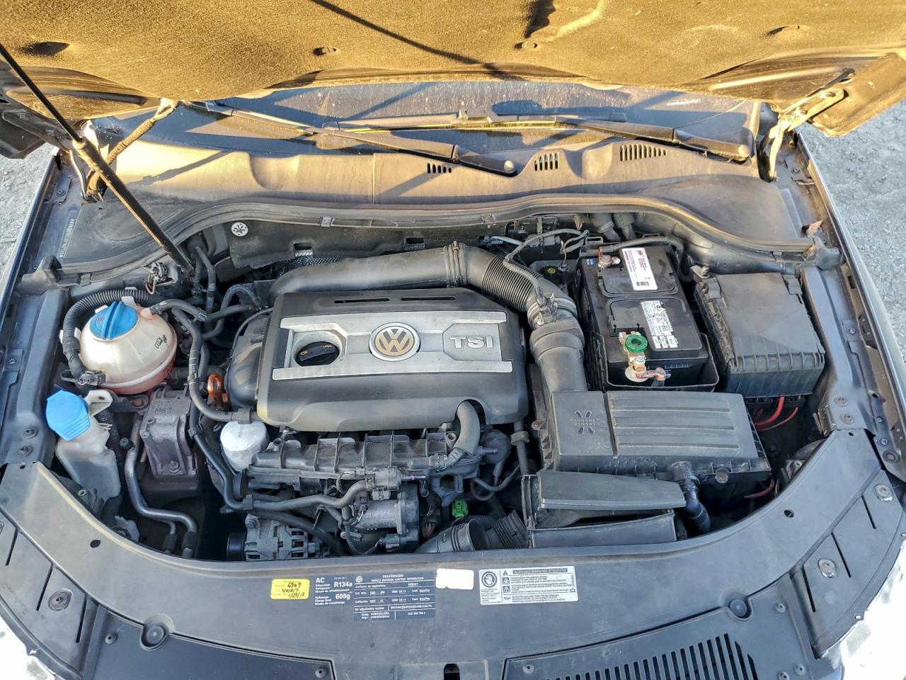 2010 Volkswagen Passat Komfort VIN: WVWJM7AN2AE102593 Lot: 85440265