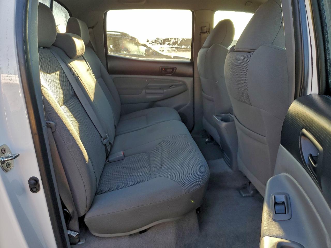 2010 Toyota Tacoma Double Cab Prerunner VIN: 5TEJU4GN0AZ697012 Lot: 94252385