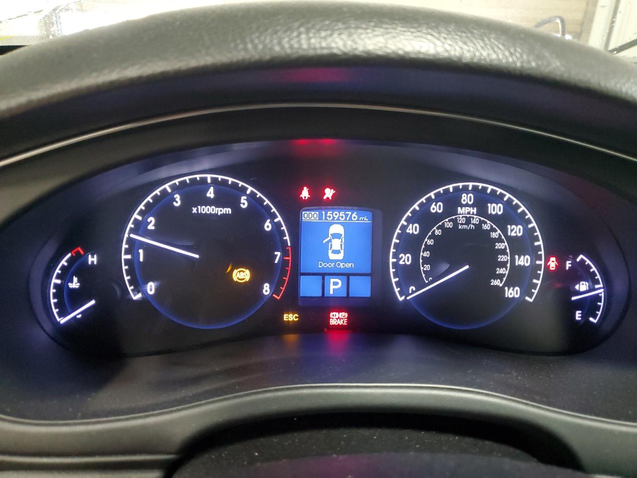 2013 Hyundai Genesis 3.8L VIN: KMHGC4DD6DU235832 Lot: 92301085