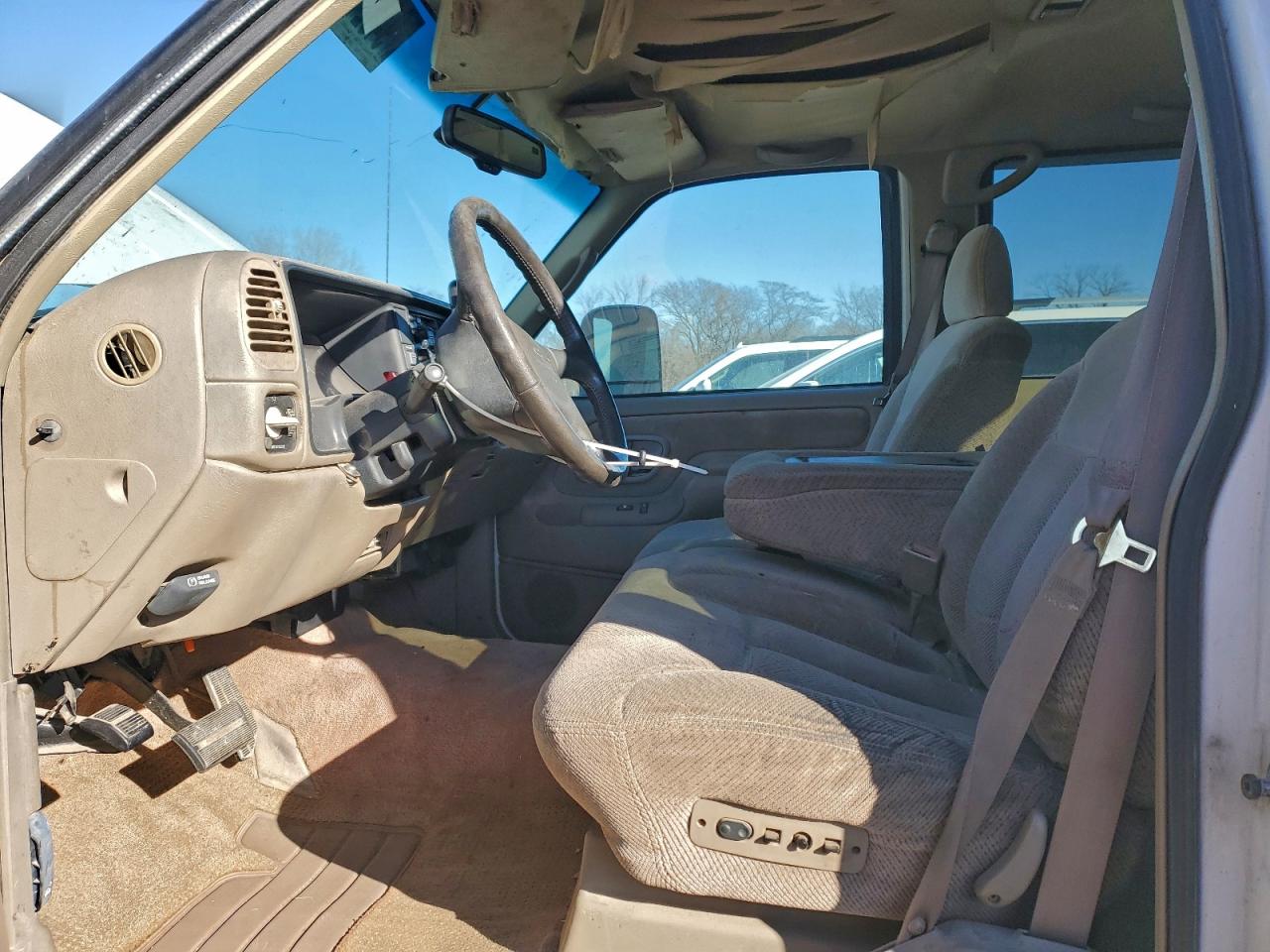 1996 Chevrolet Gmt-400 C3500 VIN: 1GCHC33J2TF021143 Lot: 94021215