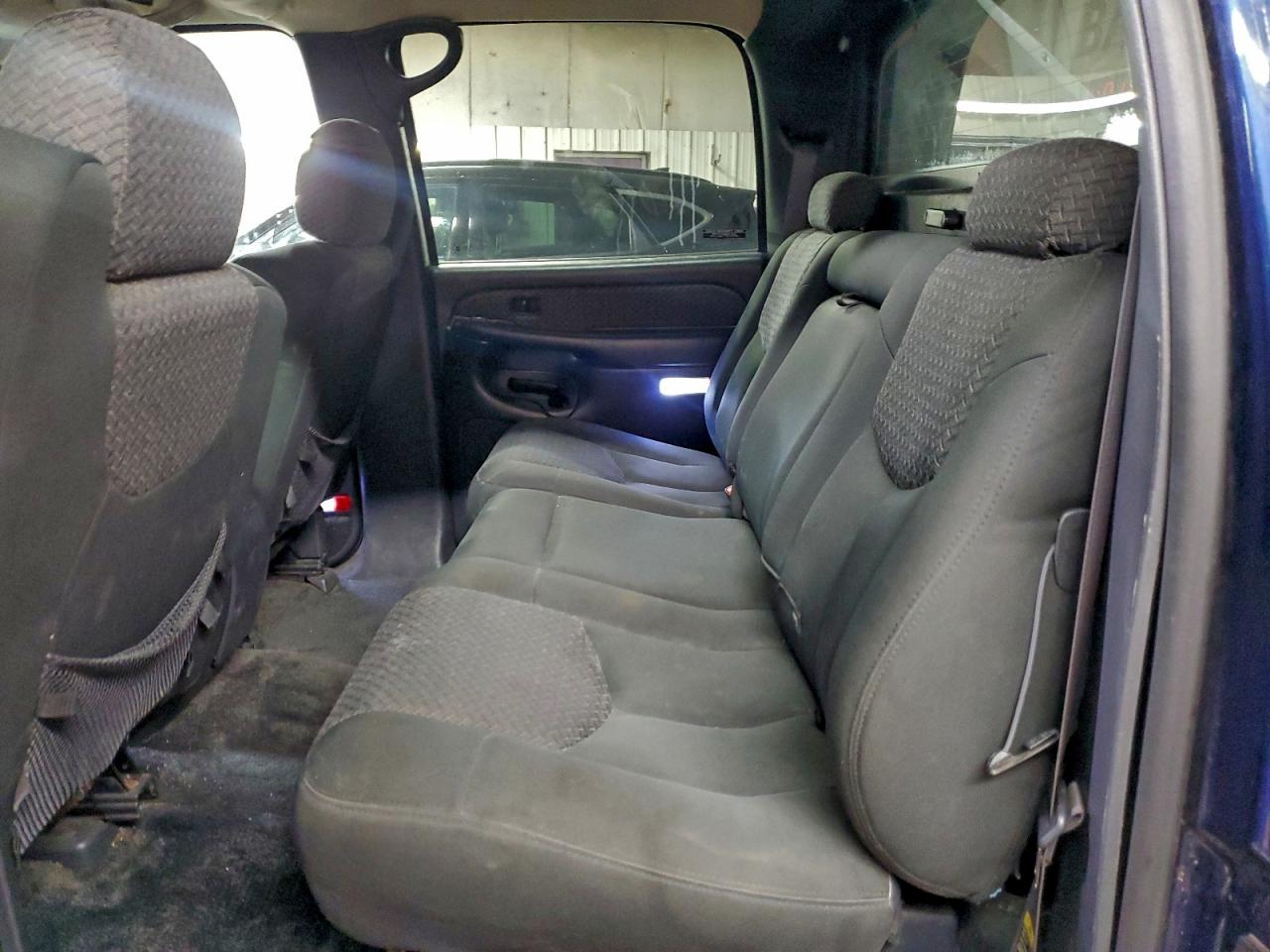 2002 Chevrolet Avalanche K1500 VIN: 3GNEK13TX2G121913 Lot: 93948135