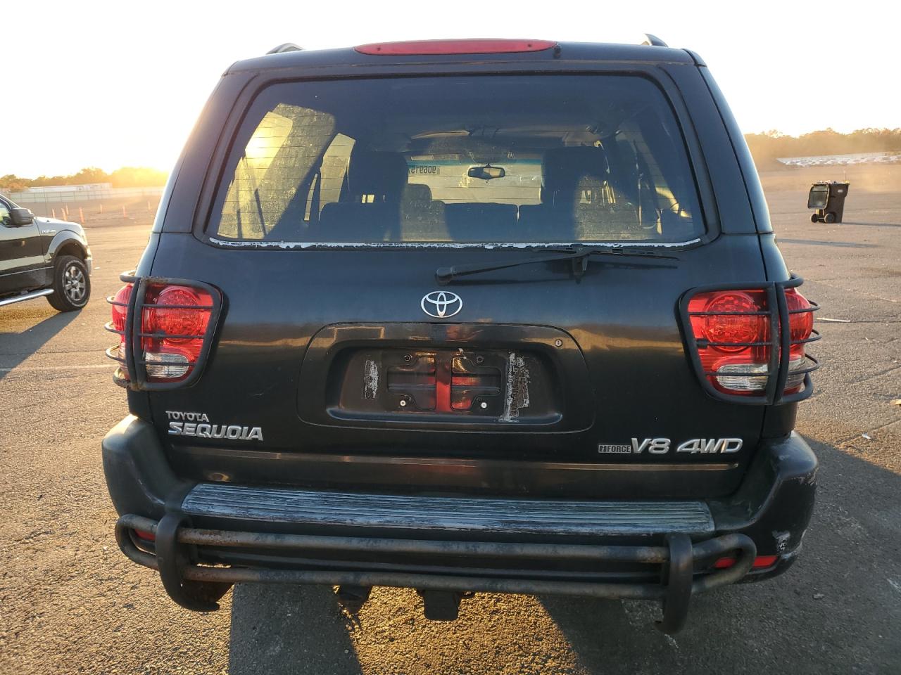 2005 Toyota Sequoia Sr5 VIN: 5TDBT44A75S253783 Lot: 90691575