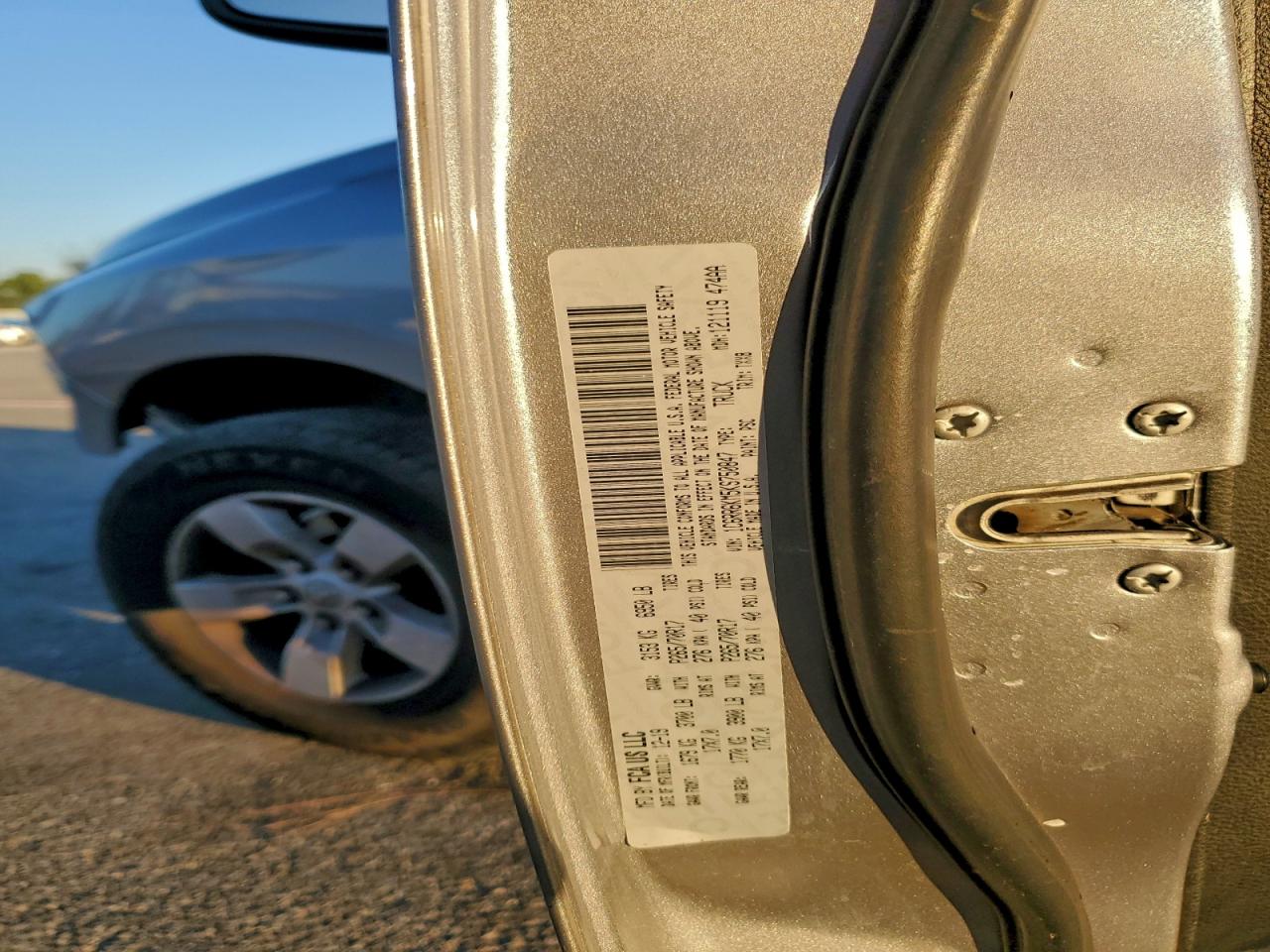 2019 Ram 1500 Classic Tradesman VIN: 1C6RR6KM5KS750847 Lot: 94099785