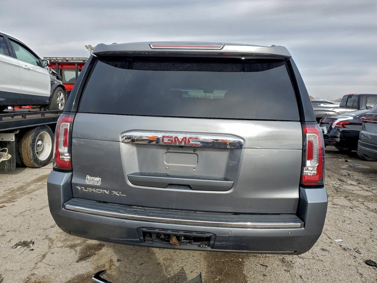 2018 GMC Yukon Xl Denali VIN: 1GKS2HKJ8JR355345 Lot: 93525145