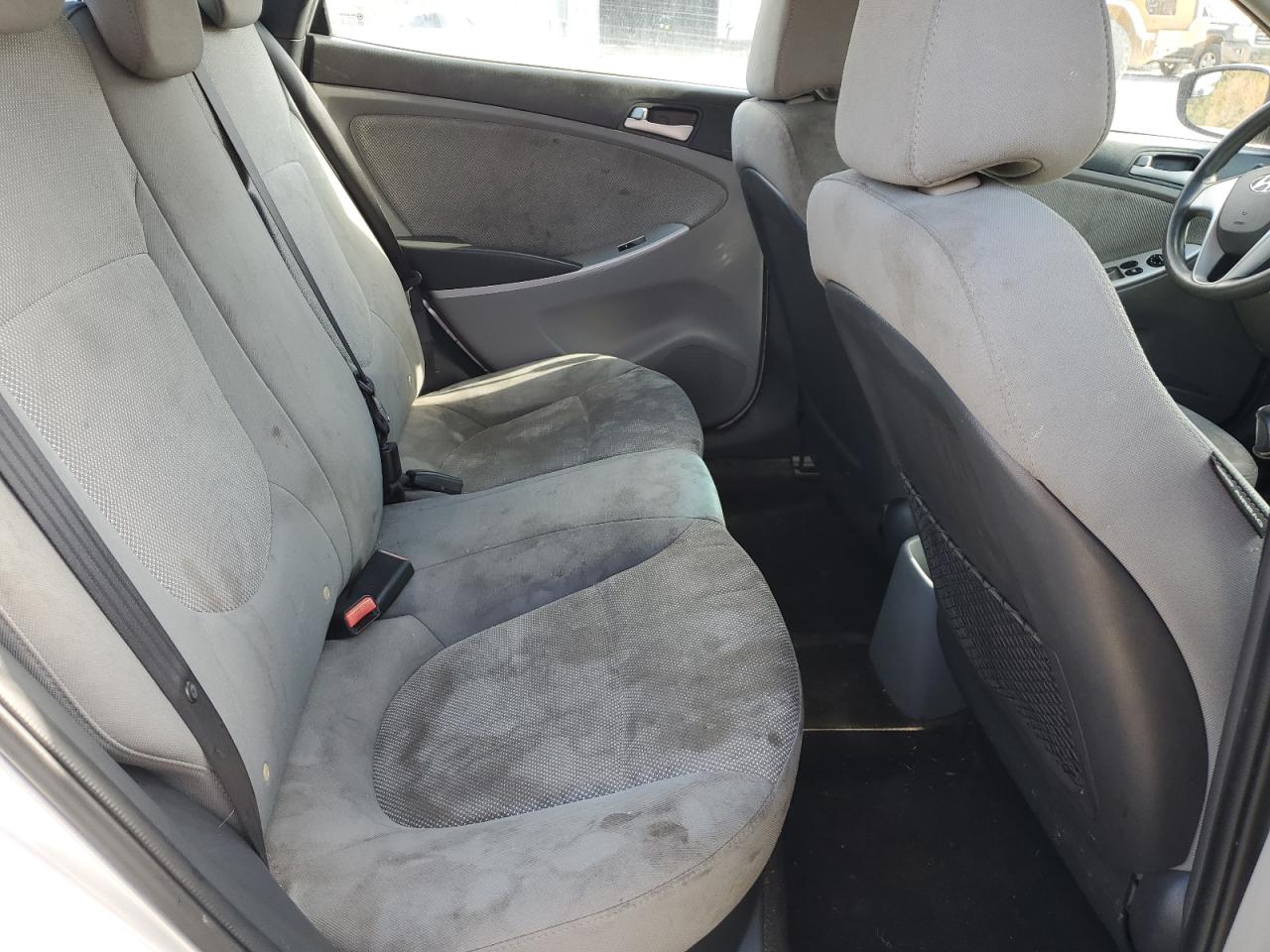 2014 Hyundai Accent Gls VIN: KMHCT4AE9EU688209 Lot: 92716405