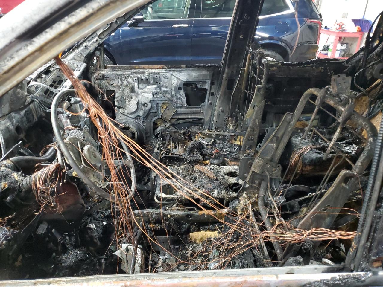 2005 Kia Sedona Ex VIN: KNDUP131156648748 Lot: 93317515