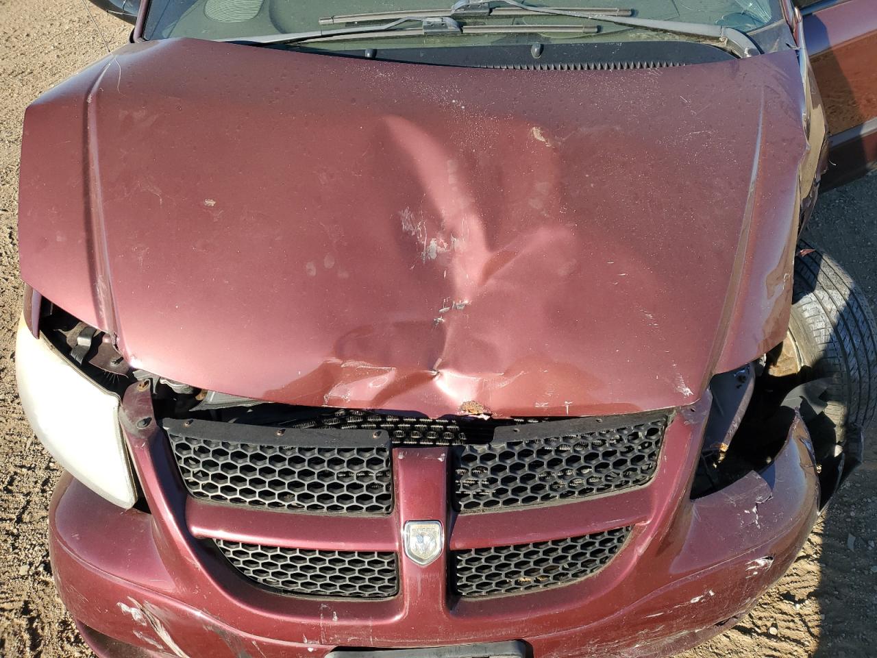 2003 Dodge Caravan Se VIN: 1D4GP25383B218272 Lot: 90846305