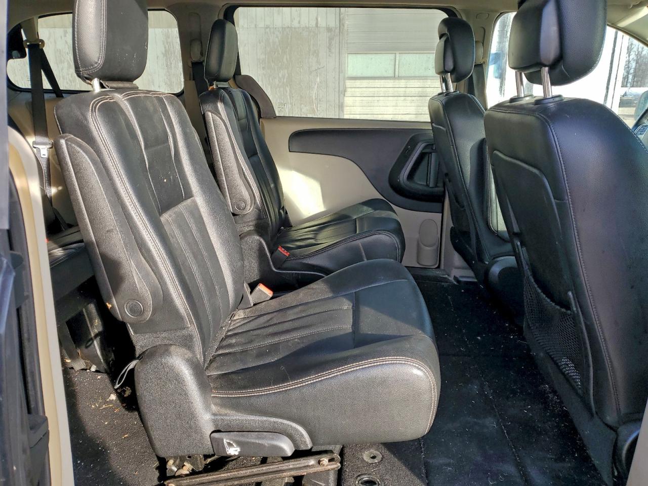 2016 Chrysler Town & Country Touring VIN: 2C4RC1BG5GR174029 Lot: 94049745