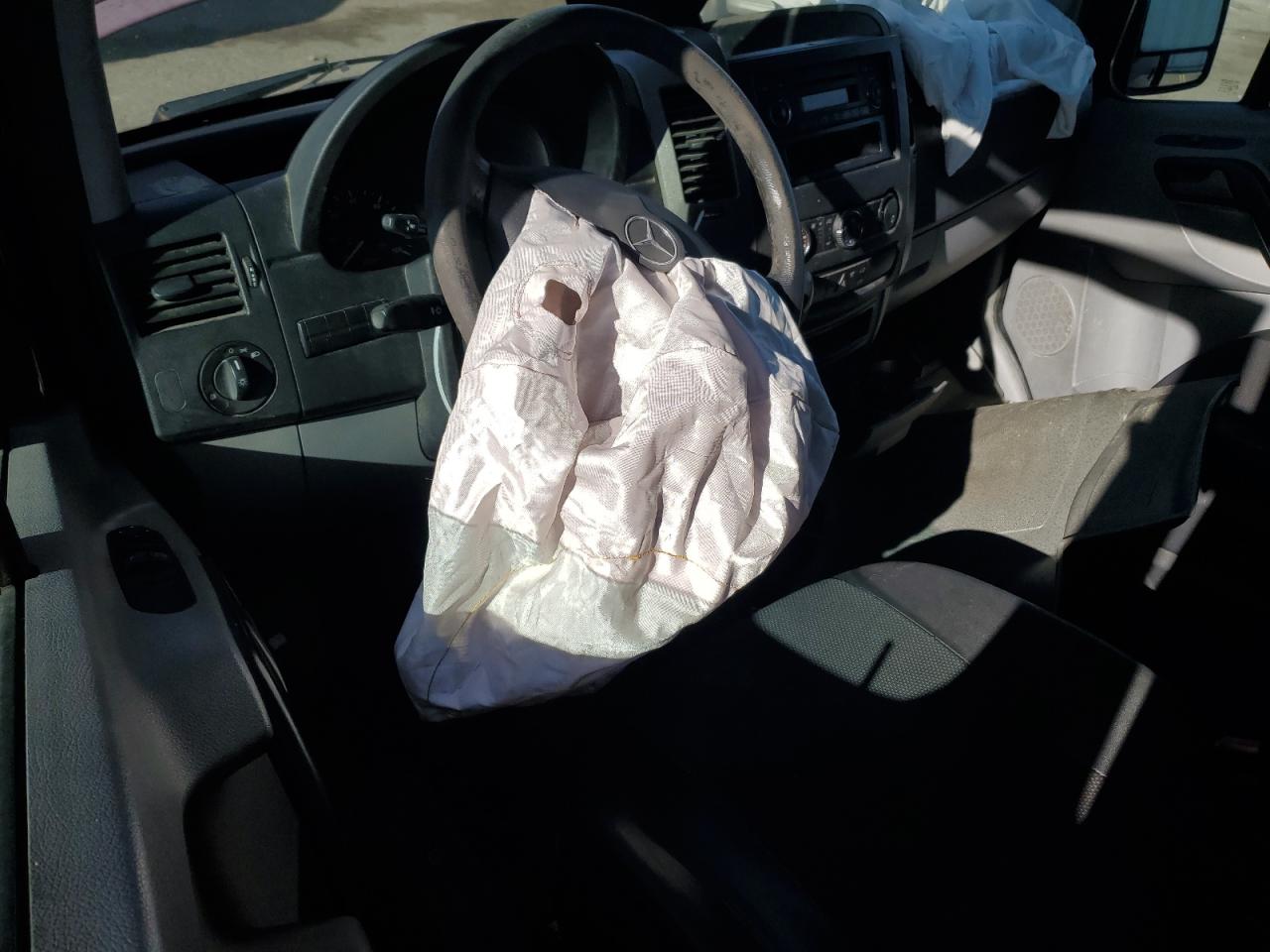 2011 Mercedes Benz Sprinter 3500 Van VIN: WD3PF0CC8B5574610 Lot: 92390885