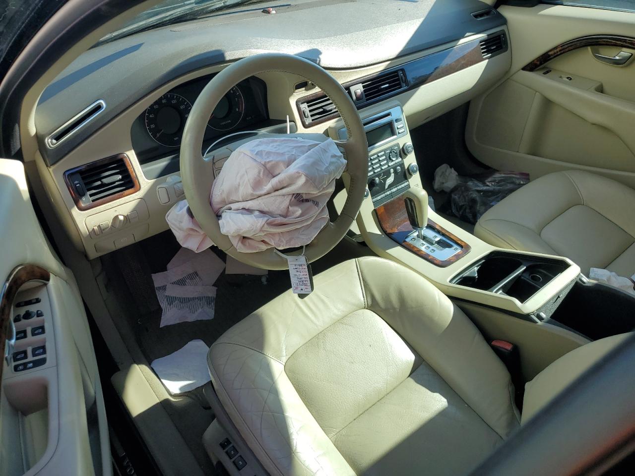 2009 Volvo V70 3.2 VIN: YV1BW982991071295 Lot: 91292095