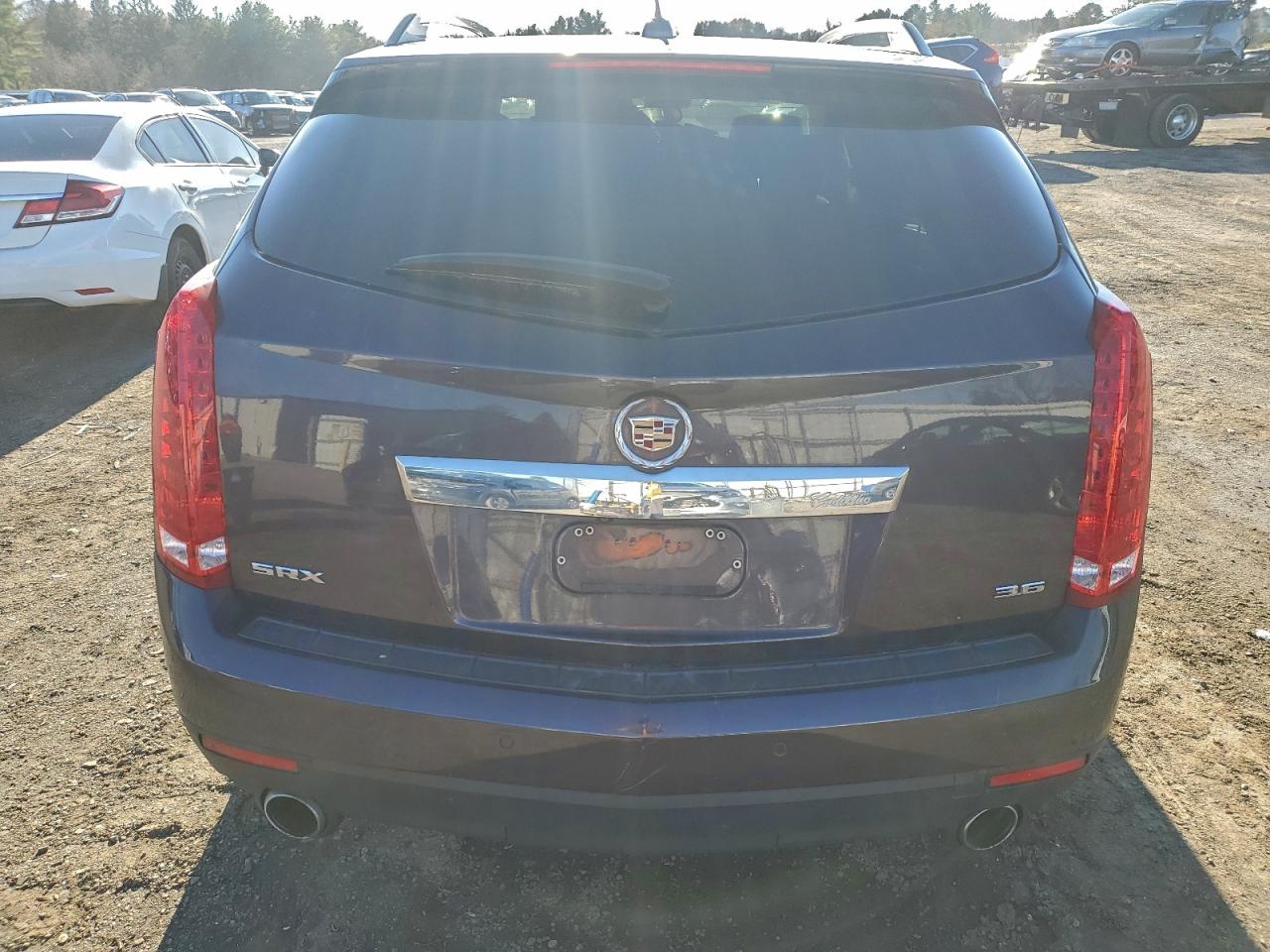 2015 Cadillac Srx Luxury Collection VIN: 3GYFNBE32FS572225 Lot: 94175535