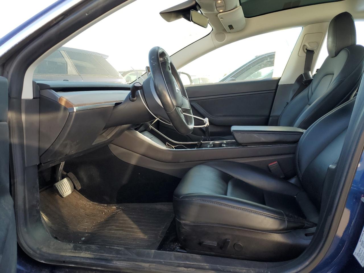 2019 Tesla Model 3 VIN: 5YJ3E1EB8KF433066 Lot: 82715095