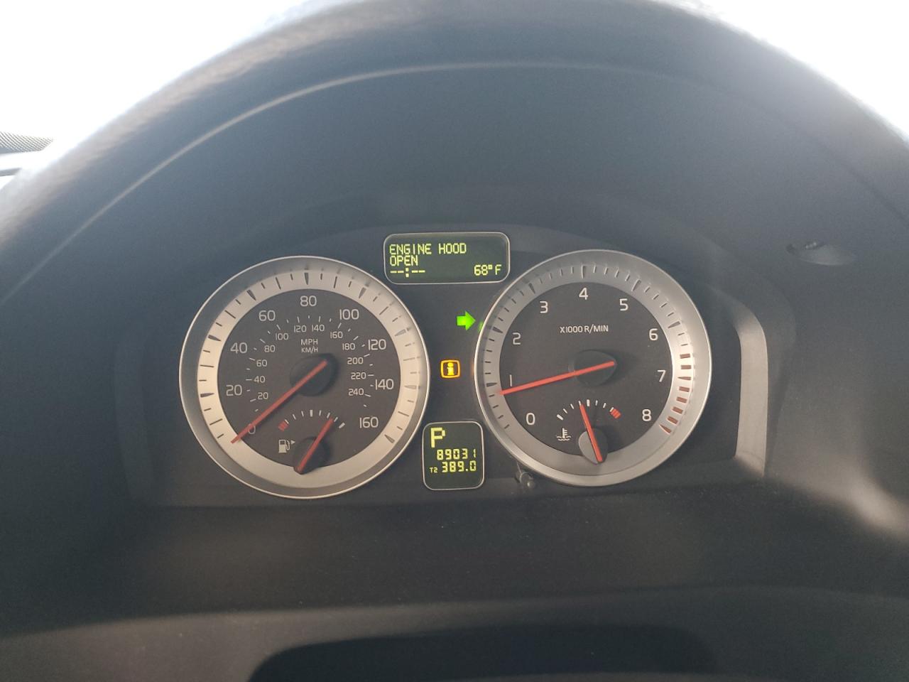 2013 Volvo C70 T5 VIN: YV1672MC9DJ137325 Lot: 92587685