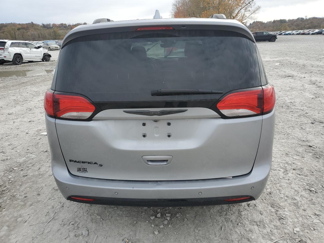 2018 Chrysler Pacifica Touring L Plus VIN: 2C4RC1EG0JR197463 Lot: 92090915