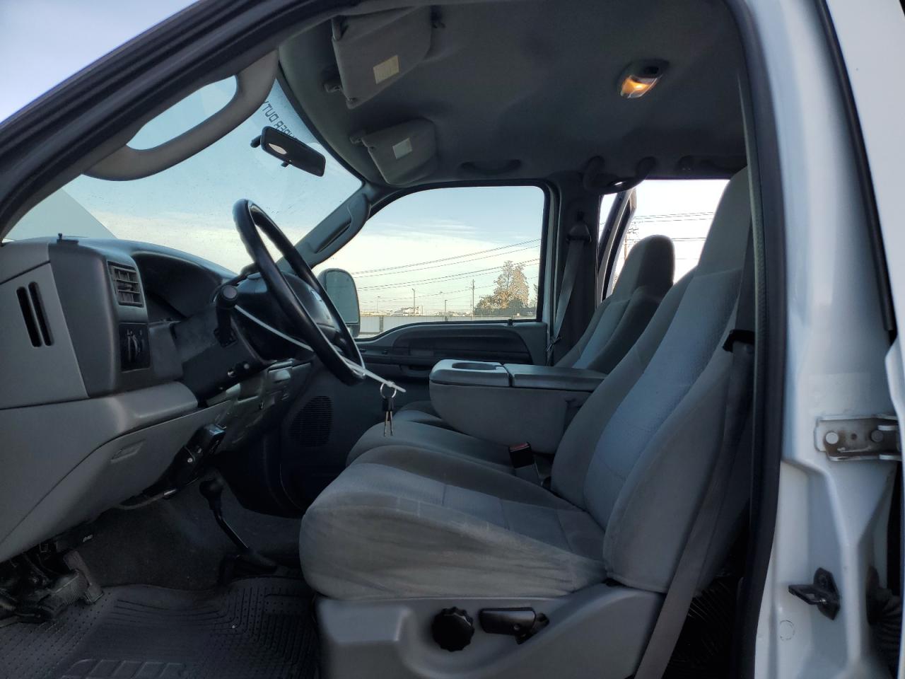 2004 Ford F350 Srw Super Duty VIN: 1FTSW31P84EB11585 Lot: 92326075