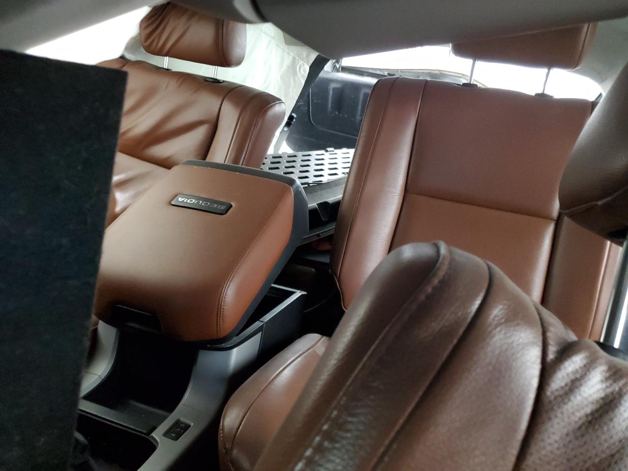 2008 Toyota Sequoia Platinum VIN: 5TDBY67A38S022554 Lot: 91612915