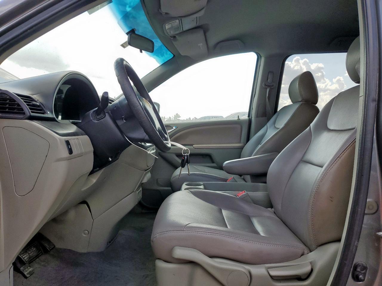 2007 Honda Odyssey Lx VIN: 5FNRL38247B131465 Lot: 93372315