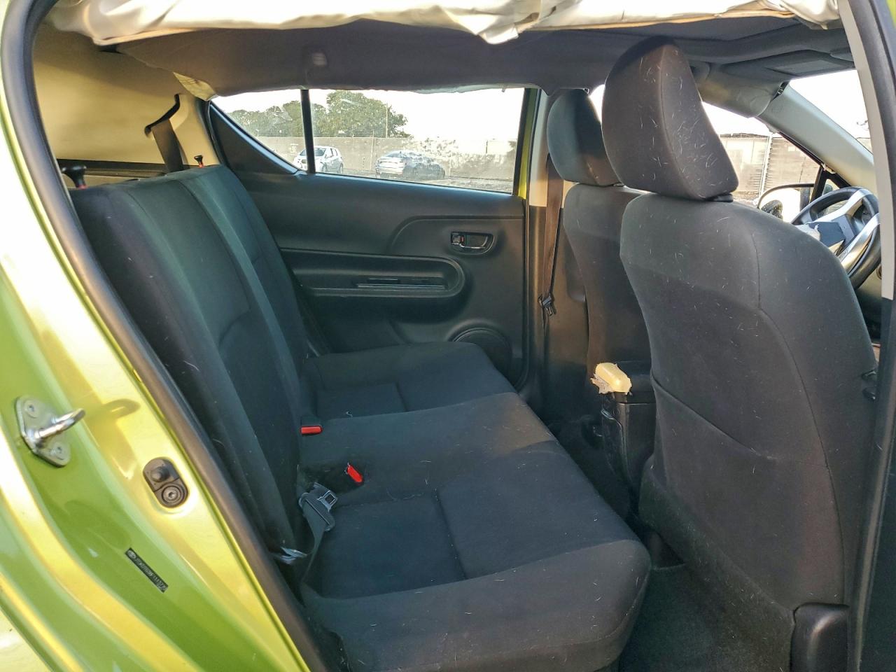 2015 Toyota Prius C VIN: JTDKDTB38F1113770 Lot: 92757565