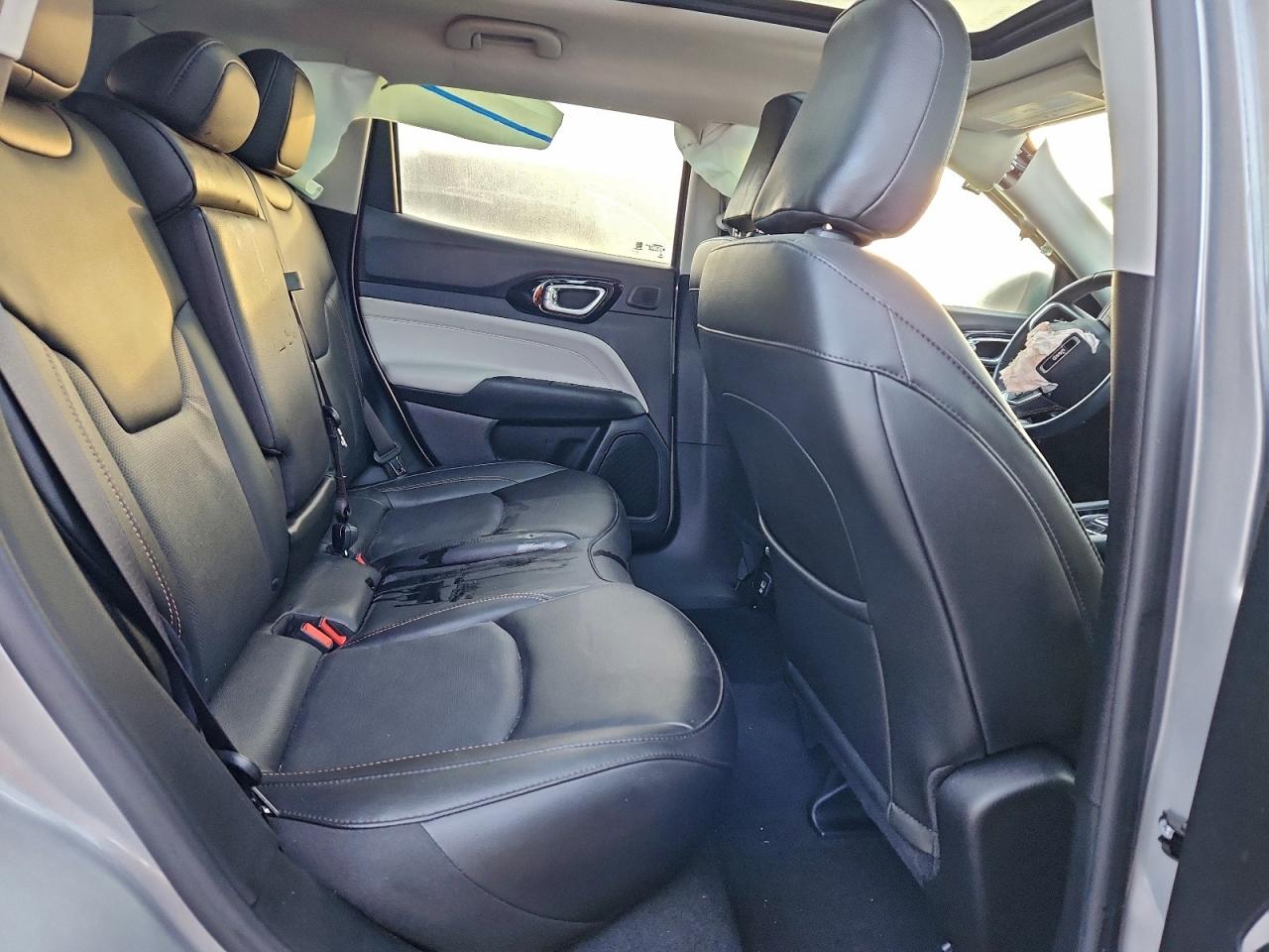 2022 Jeep Compass Limited VIN: 3C4NJDCB1NT102182 Lot: 93910275