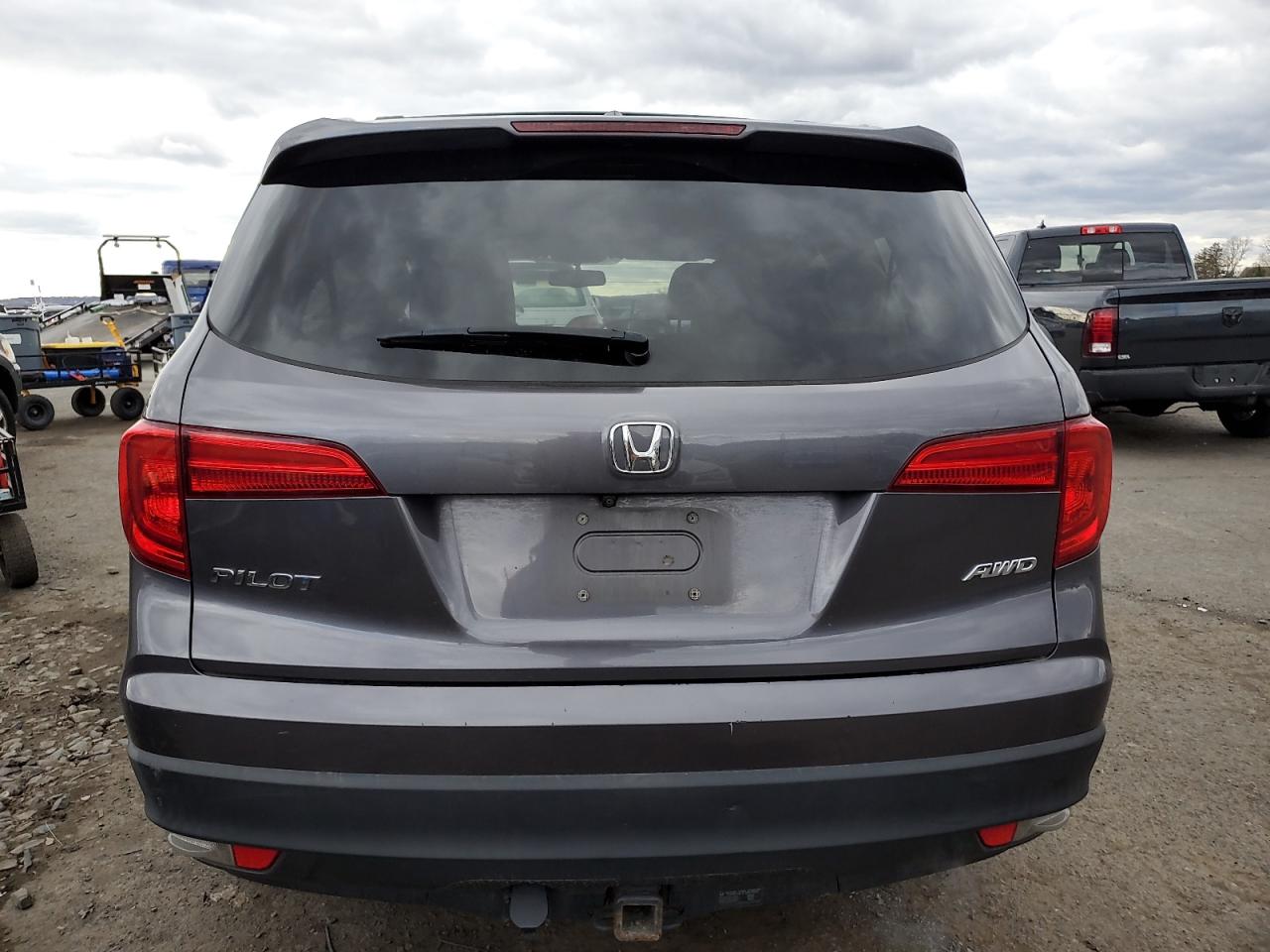 2017 Honda Pilot Exln VIN: 5FNYF6H78HB080201 Lot: 92297305