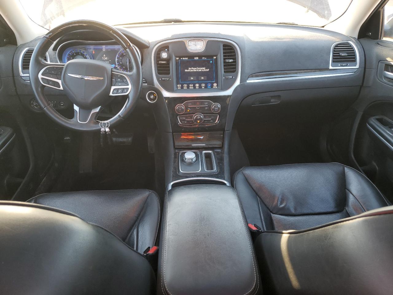 2018 Chrysler 300 Limited VIN: 2C3CCAKG4JH304339 Lot: 91929365