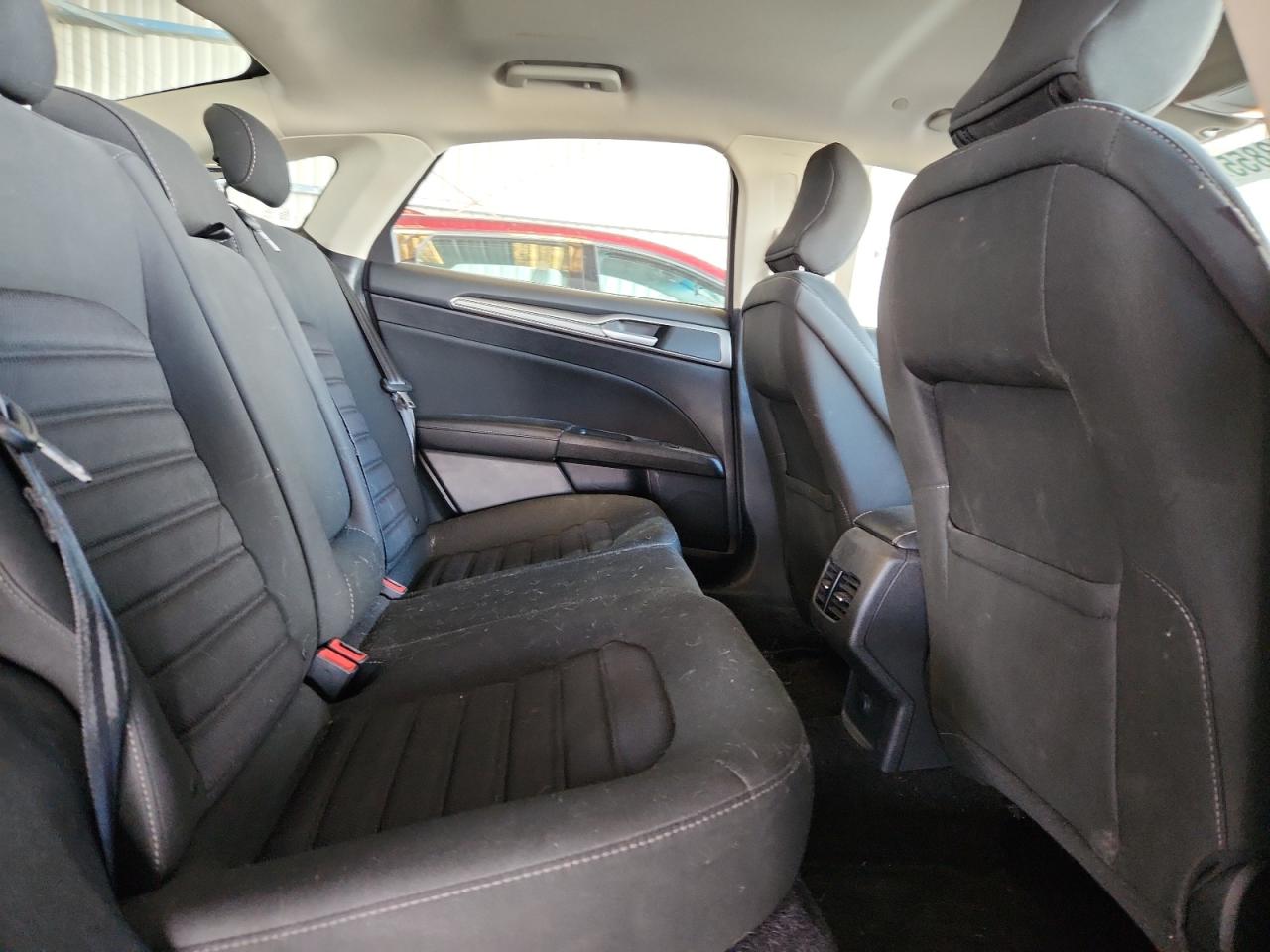 2017 Ford Fusion Se Hybrid VIN: 3FA6P0LU3HR300184 Lot: 92603855