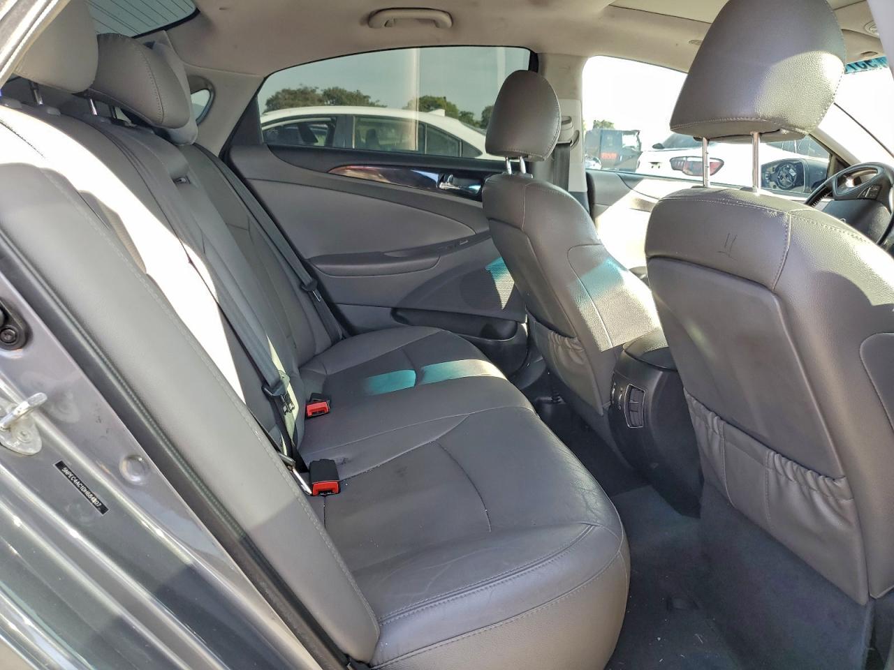 2013 Hyundai Sonata Se VIN: 5NPEC4AC1DH684207 Lot: 93763145