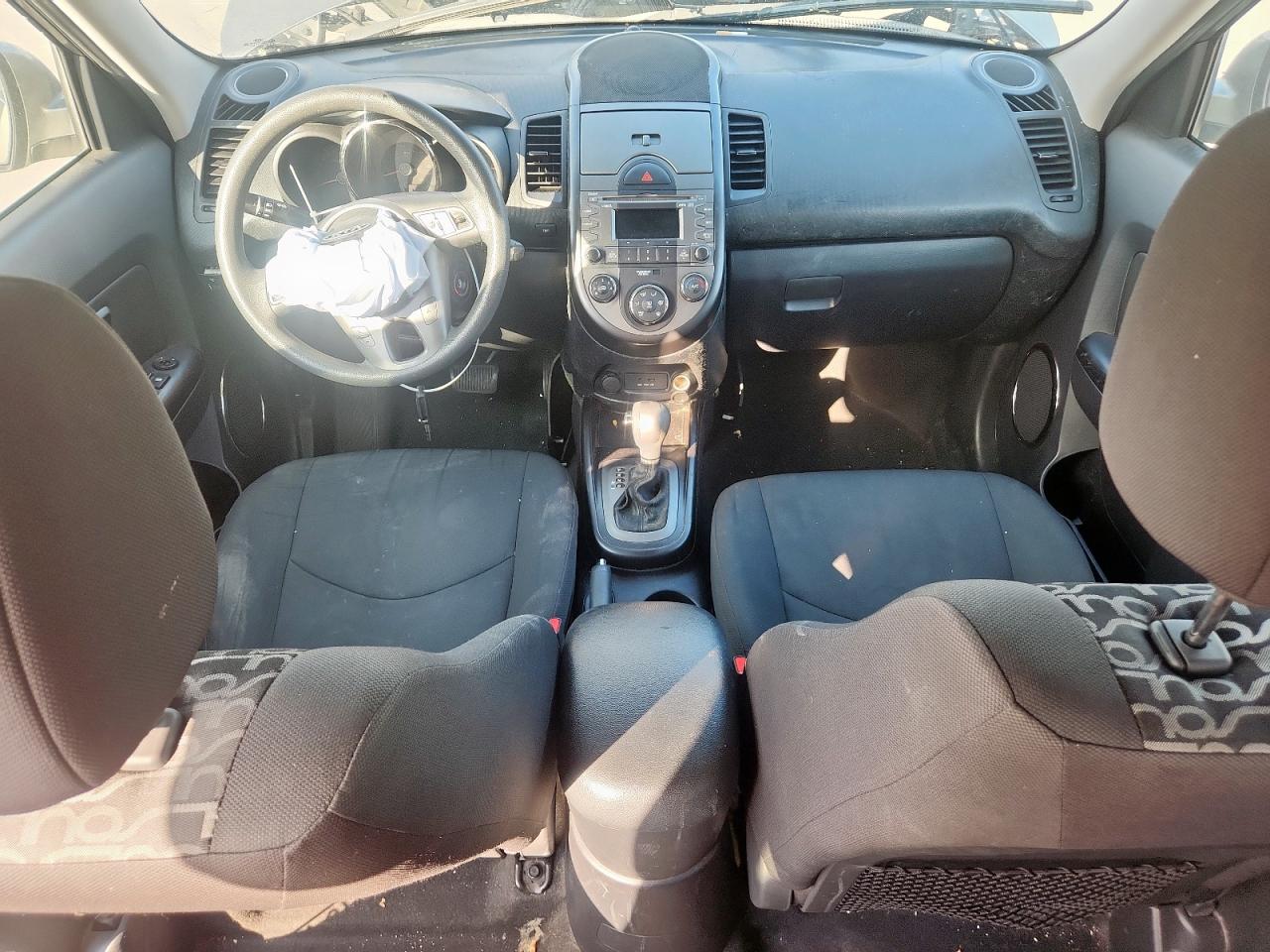 2011 Kia Soul + VIN: KNDJT2A20B7228095 Lot: 85433185