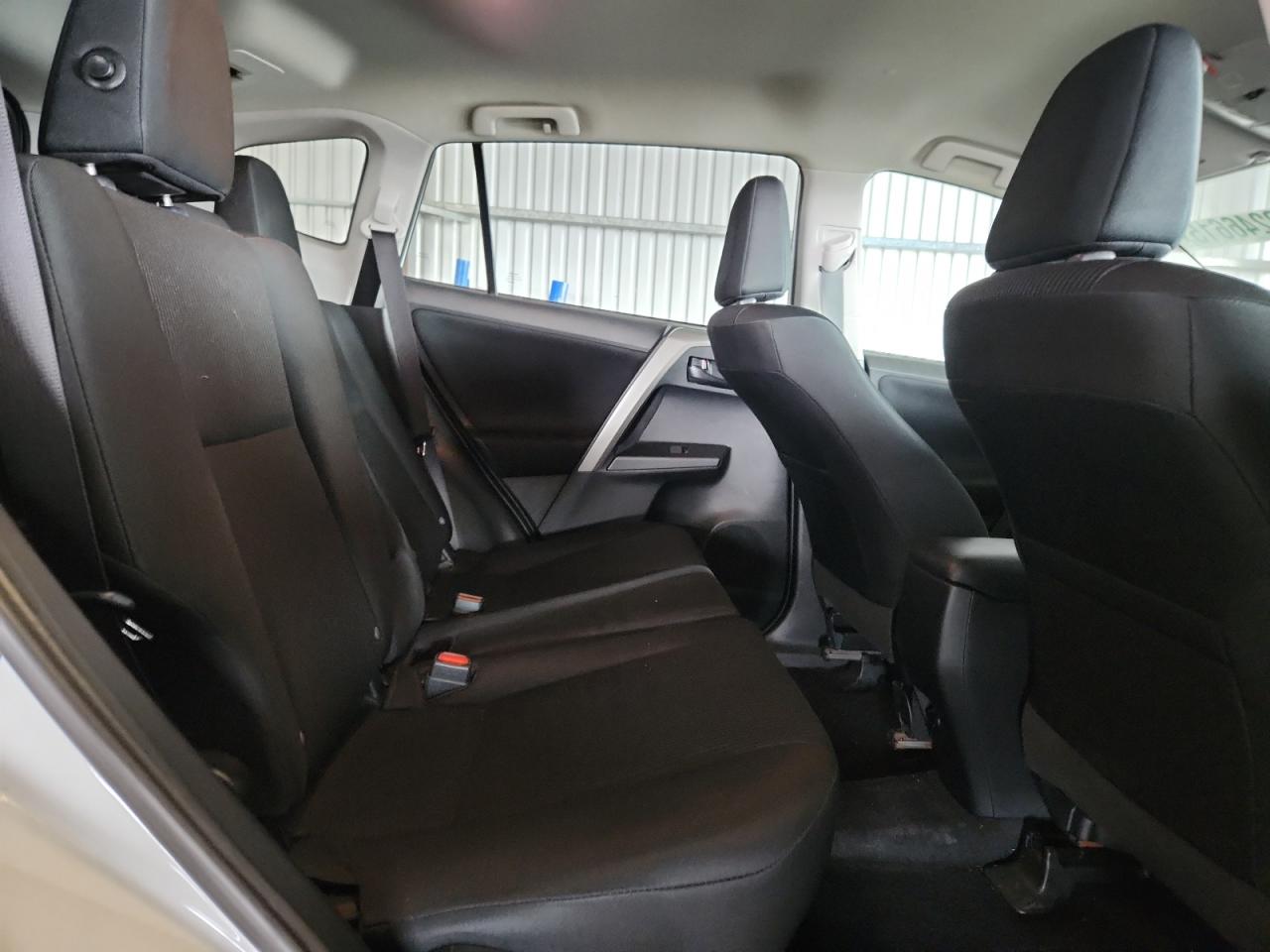 2018 Toyota Rav4 Le VIN: 2T3ZFREV2JW508109 Lot: 92246615