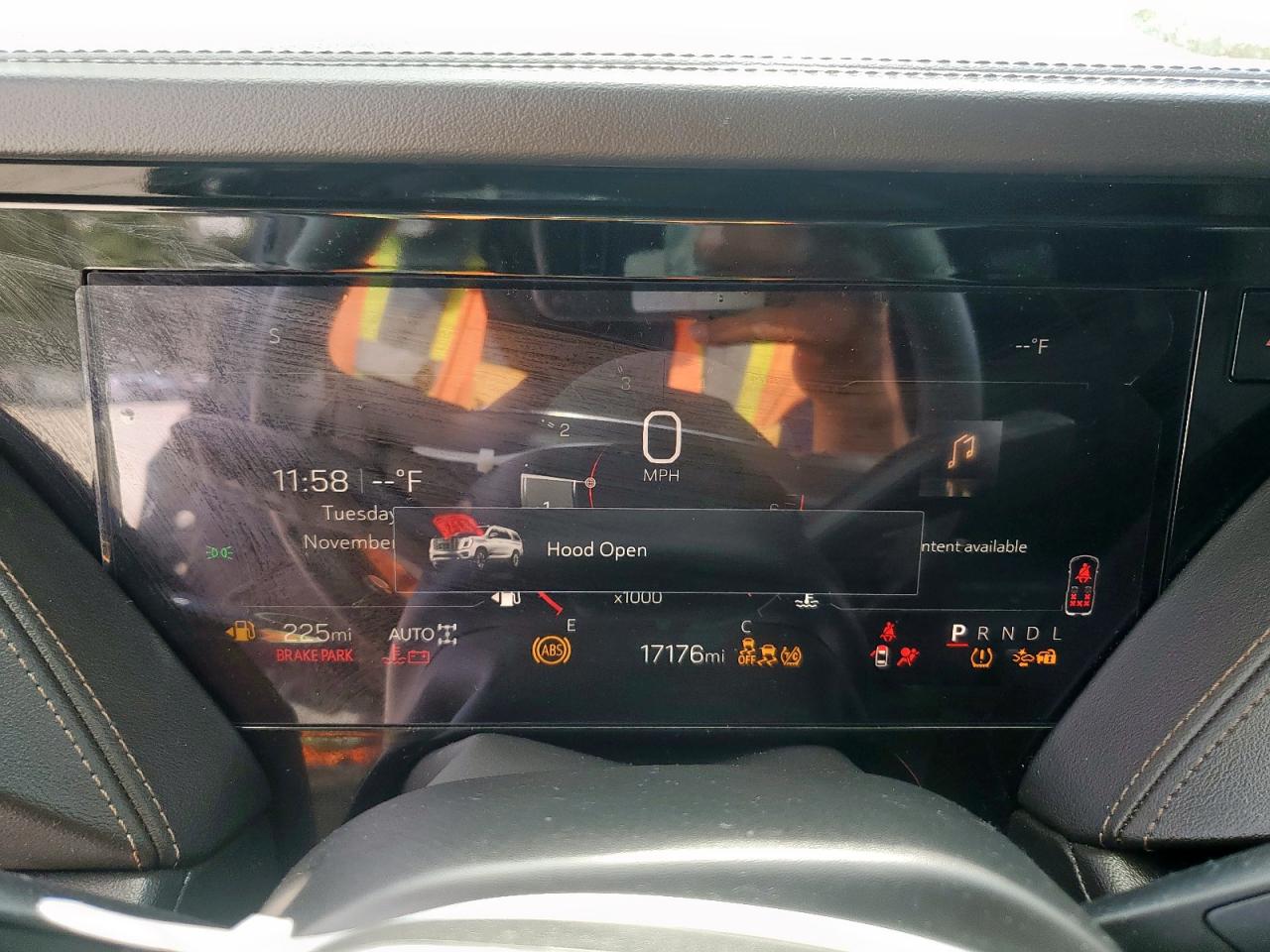 2025 GMC Yukon Xl At4 VIN: 1GKS2HRL3SR226826 Lot: 93145025