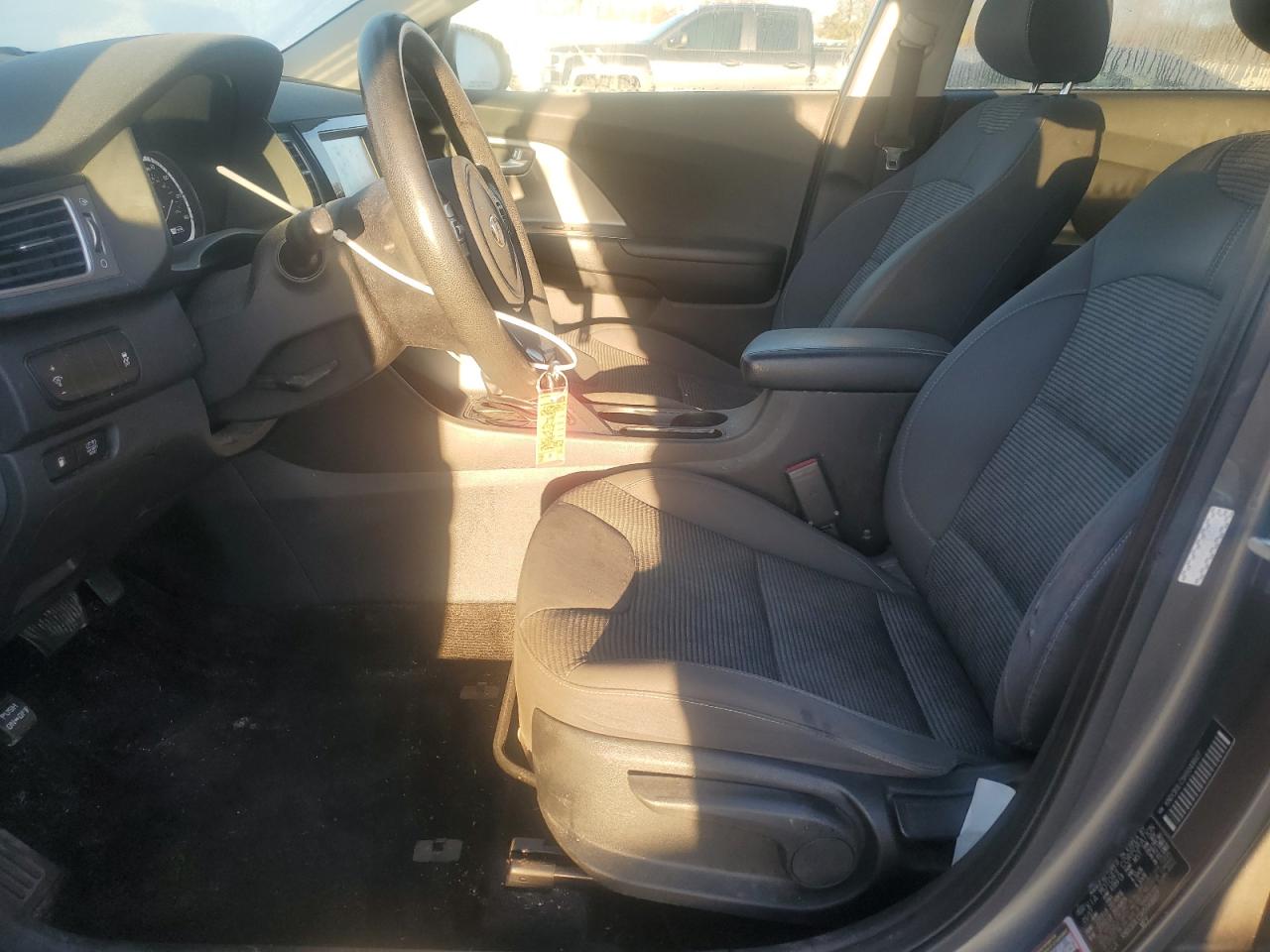 2017 Kia Niro Fe VIN: KNDCB3LC5H5048607 Lot: 92908795