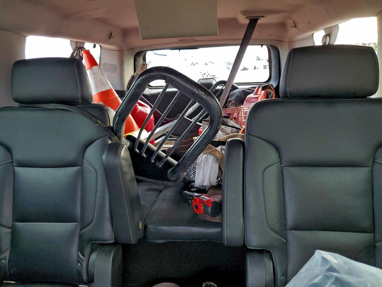 2015 GMC Yukon Xl K1500 Slt VIN: 1GKS2HKC0FR674392 Lot: 94137475