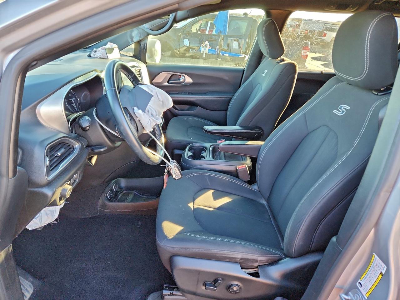 2019 Chrysler Pacifica Touring Plus VIN: 2C4RC1FG7KR522836 Lot: 94118055