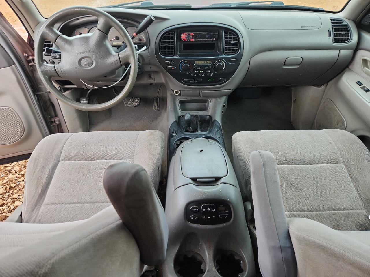 2002 Toyota Sequoia Sr5 VIN: 5TDBT44A02S098649 Lot: 93710425