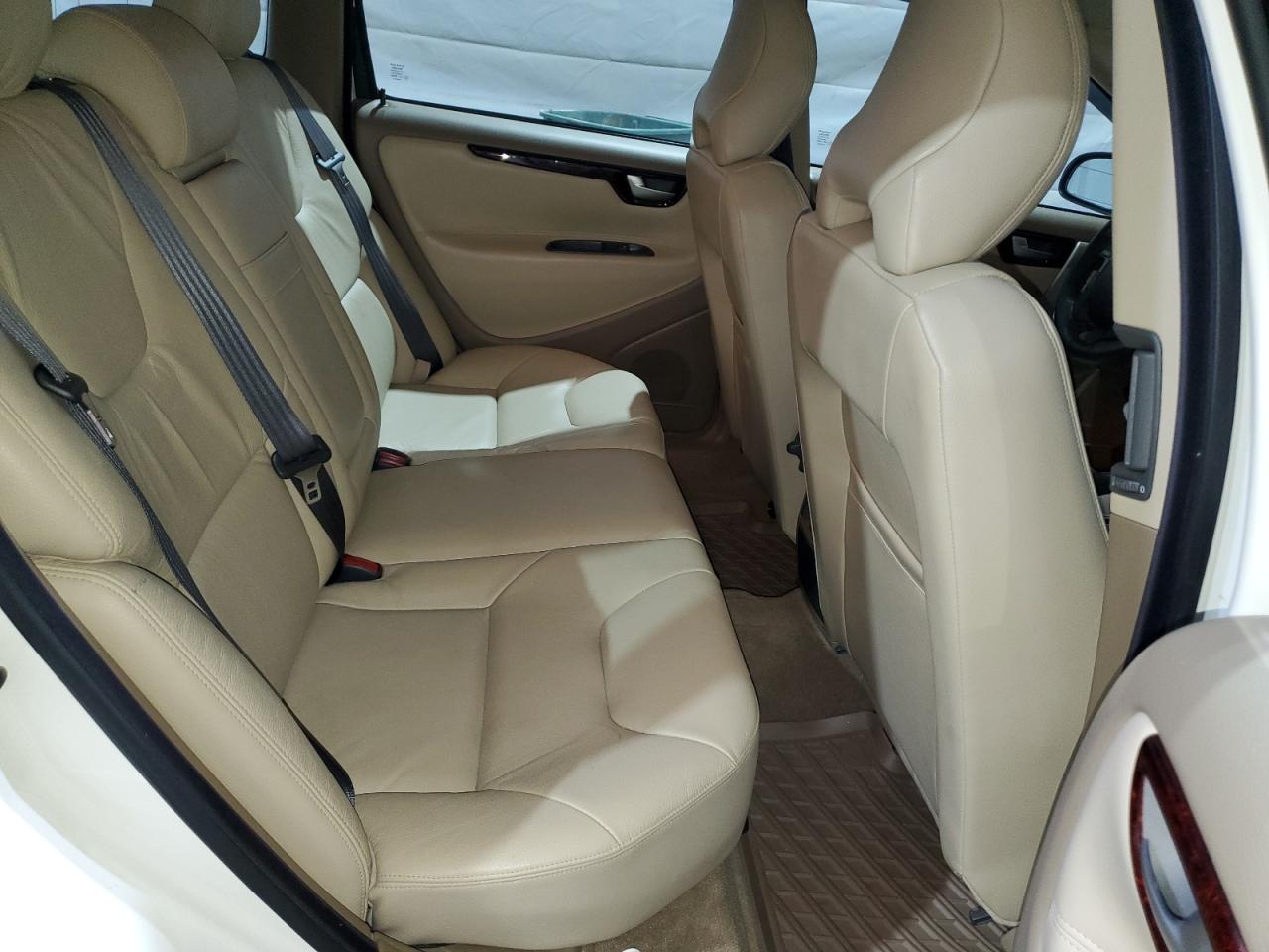 2003 Volvo V70 VIN: YV1SJ59H832322531 Lot: 93194415