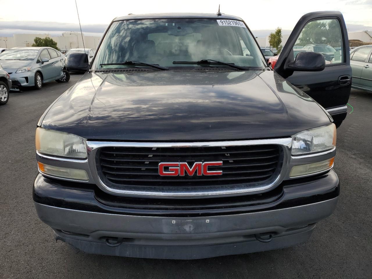 2005 GMC Yukon VIN: 1GKEK13T55R228272 Lot: 91521965