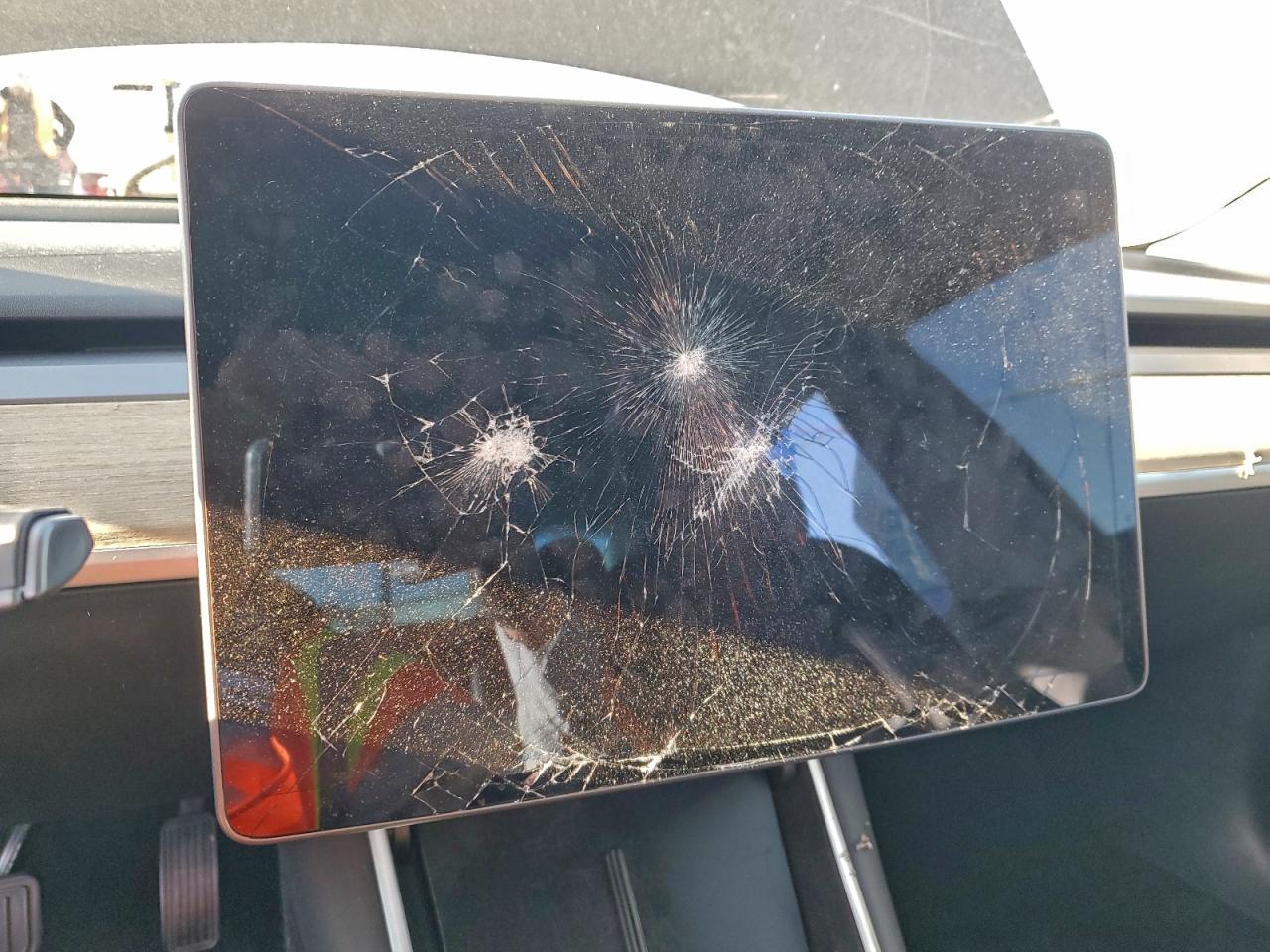 2019 Tesla Model 3 VIN: 5YJ3E1EB2KF408468 Lot: 94190395