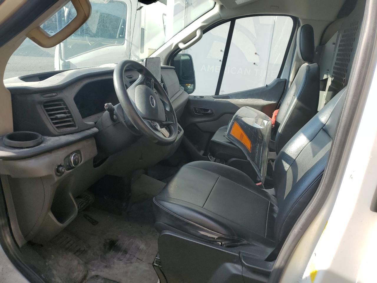 2020 Ford Transit 150 Delivery Van VIN: 1FTYE1Y80LKA02747 Lot: 87312755