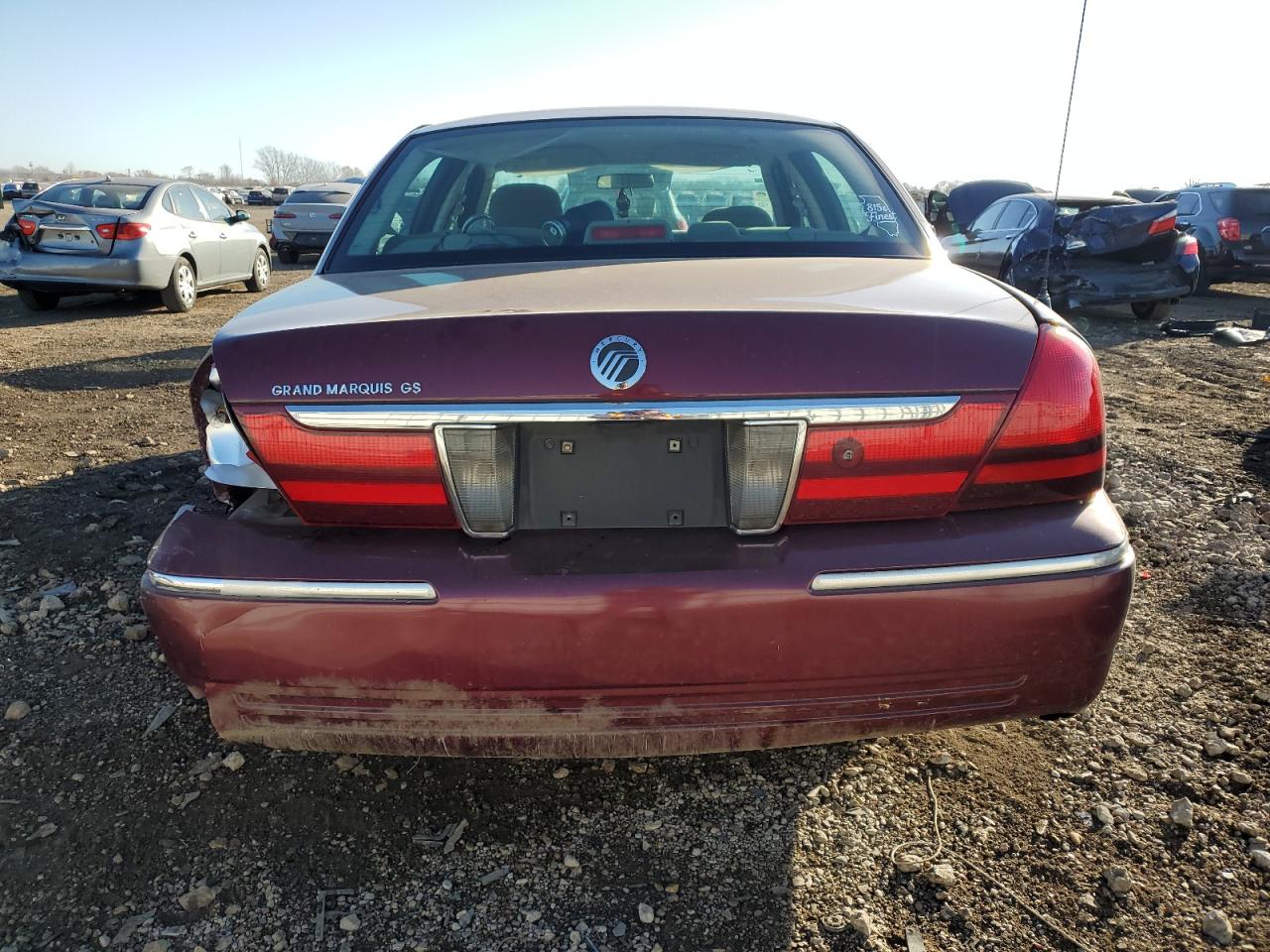 2005 Mercury Grand Marquis Gs VIN: 2MEFM74W65X652487 Lot: 92670195