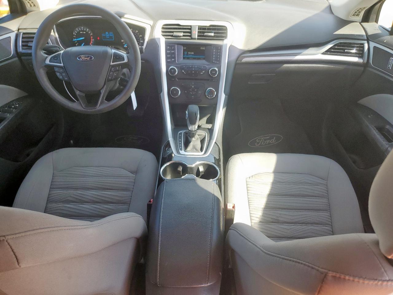 2016 Ford Fusion S VIN: 3FA6P0G76GR193201 Lot: 91856125