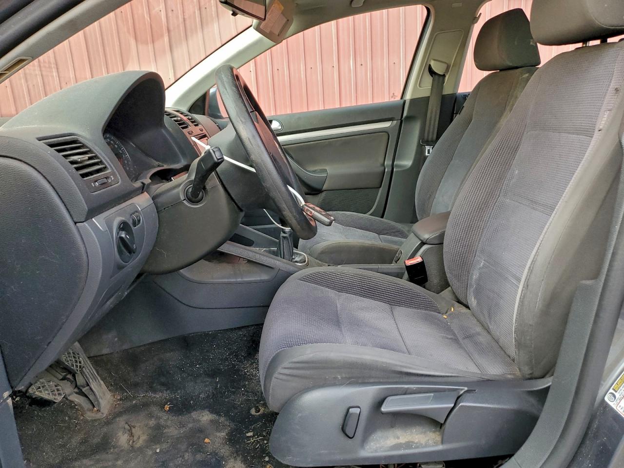 2007 Volkswagen Jetta 2.5 Option Package 1 VIN: 3VWSF71K27M136733 Lot: 93822515