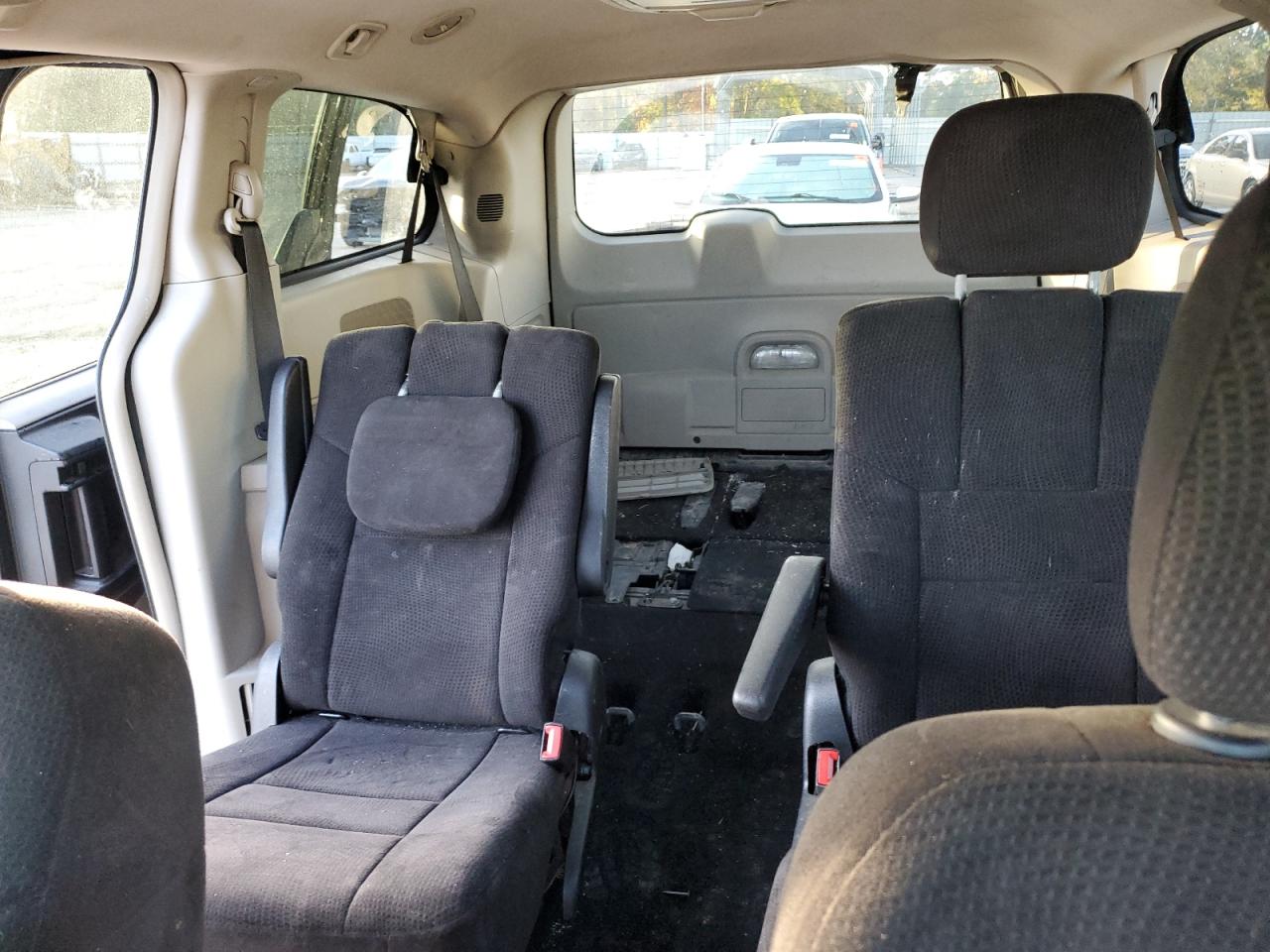 2013 Chrysler Town & Country Touring VIN: 2C4RC1BG6DR692663 Lot: 92821935