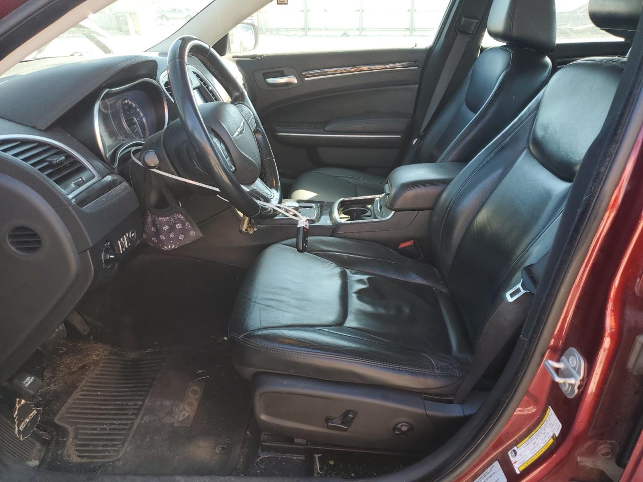 2015 Chrysler 300 Limited VIN: 2C3CCAAG9FH815912 Lot: 92916475