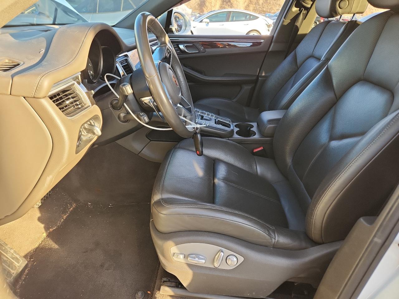 2018 Porsche Macan VIN: WP1AA2A51JLB22579 Lot: 91303715