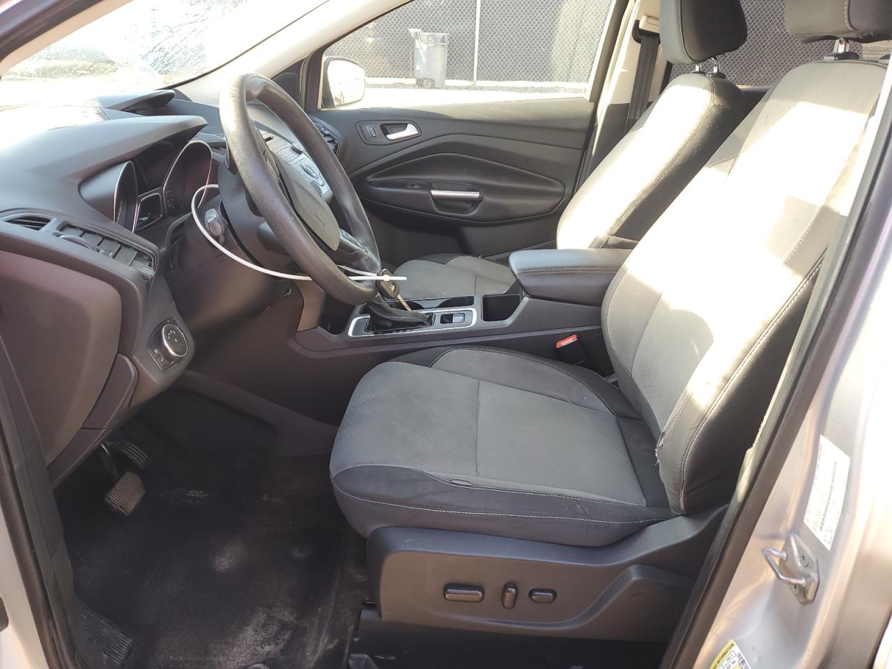 2017 Ford Escape Se VIN: 1FMCU9GD3HUF06582 Lot: 93169745