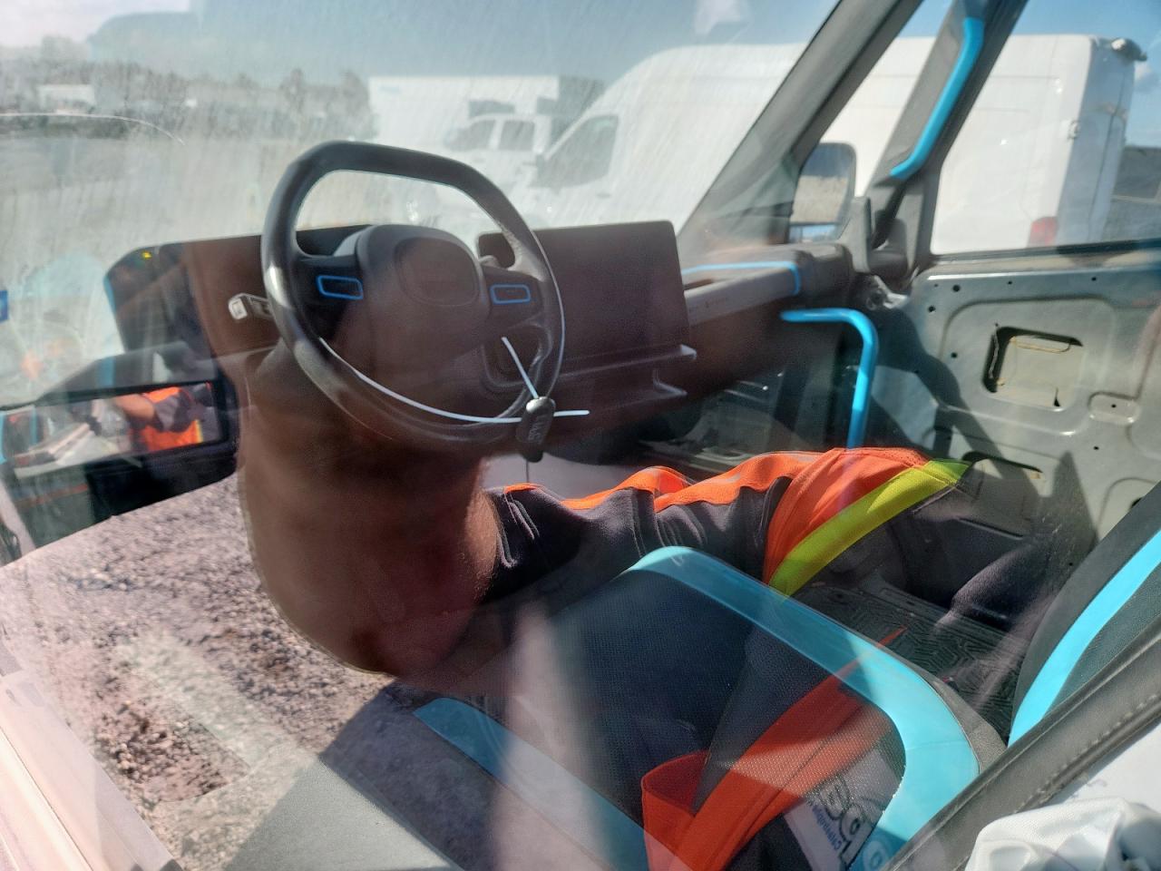 2023 Rivian Edv 700 Delivery Van VIN: 7FCEHEB71PN005947 Lot: 91713025